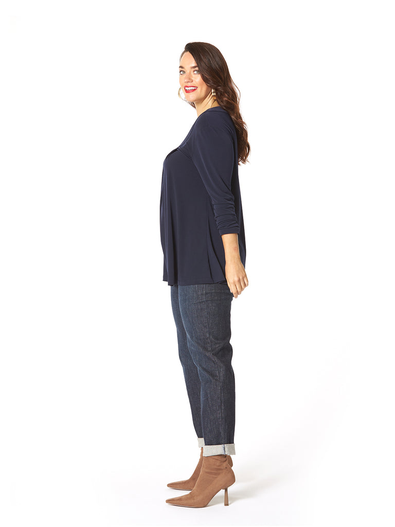 ESSENTIAL PLUME PLEATED TOP NAVY